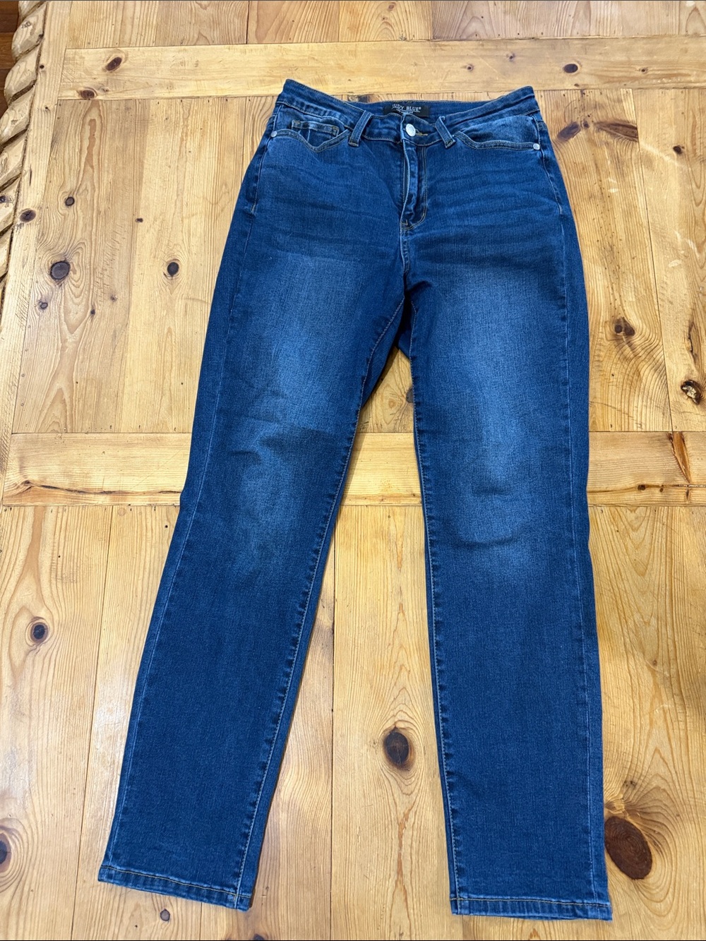 Judy Blue Skinny Jeans in Dark Blue Wash